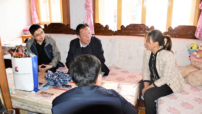 省交通監(jiān)理公司開展入戶走訪慰問(wèn)活動(dòng)<br/>夯實(shí)脫貧攻堅(jiān)工作成效